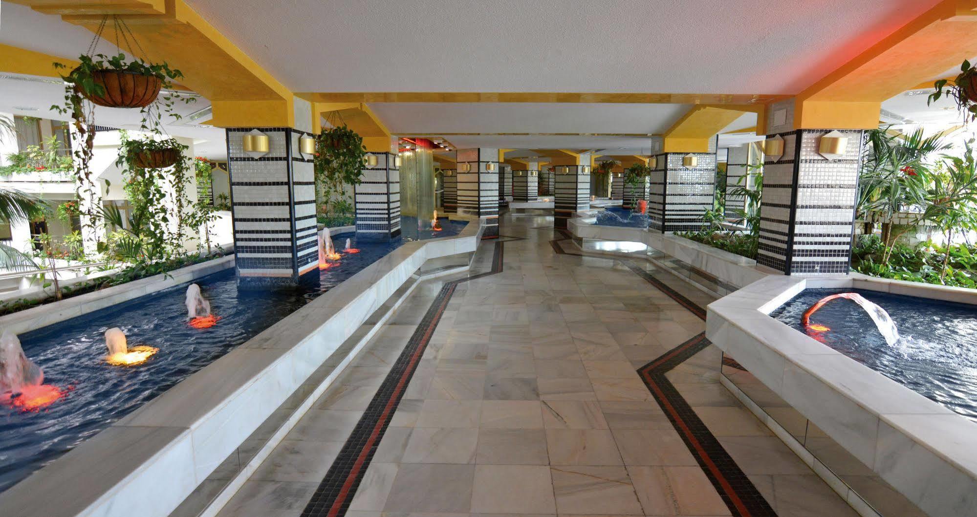 Clc Benal Beach Aparthotel Benalmádena Exteriér fotografie
